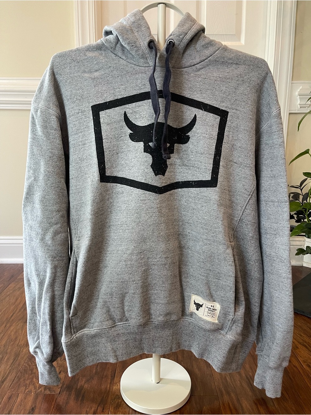 Under Armour Project Rock Warm-Up Hoodie Gray Black Brahma Bull Logo Medium